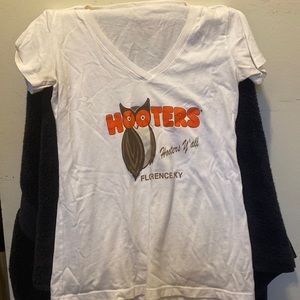 White Hooters T shirt